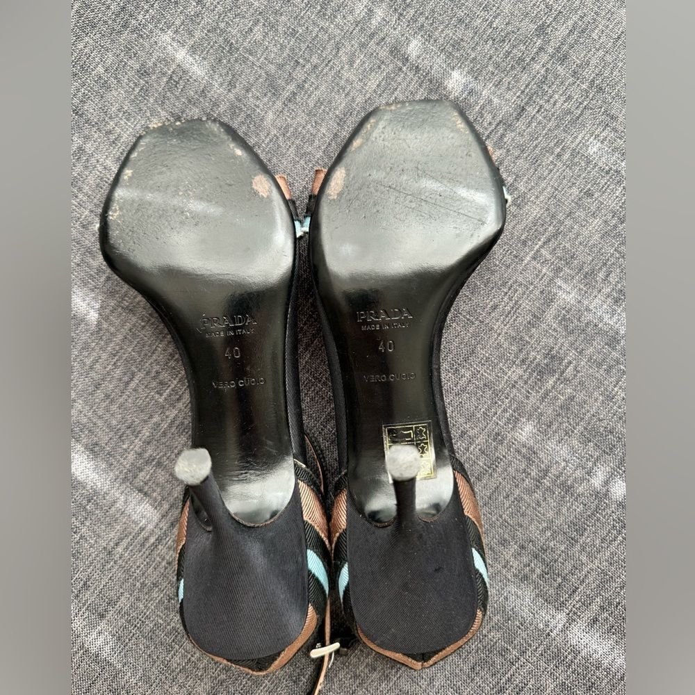 Prada Blue, Black, and Brown Grosgrain Striped Ankle Strap Heels with Bow Sz 40 - Picture 7 of 16